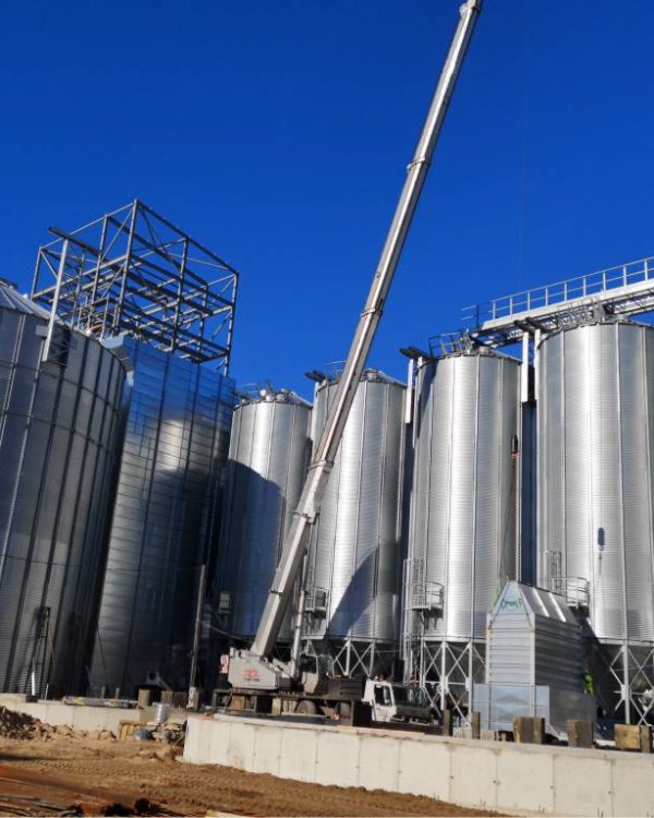 Installation of structures and equipment for the food processing industry